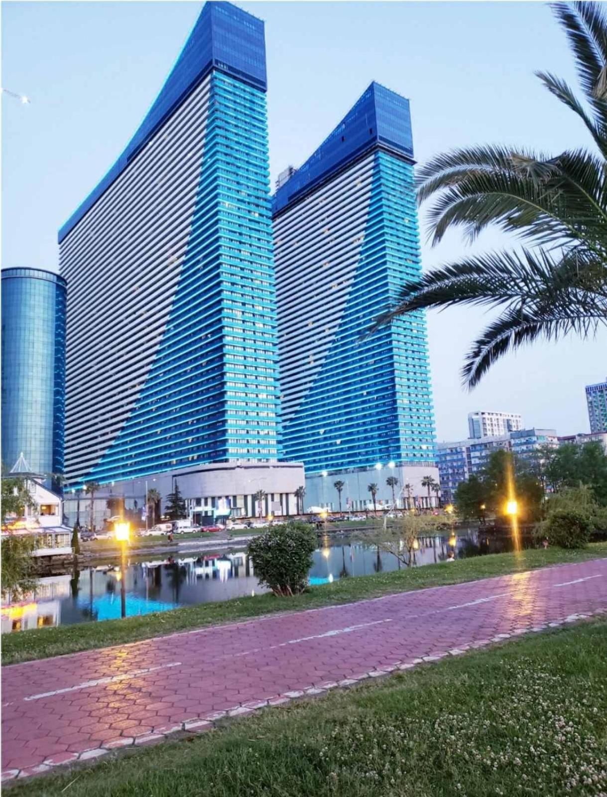 Orbi City Batumi Hotell Eksteriør bilde